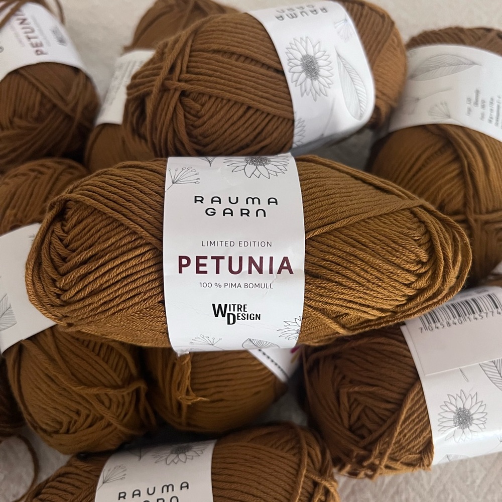 ~sold~ Rauma Garn Petunia Yarn Lot Of 10 - 320 Olivenolje
